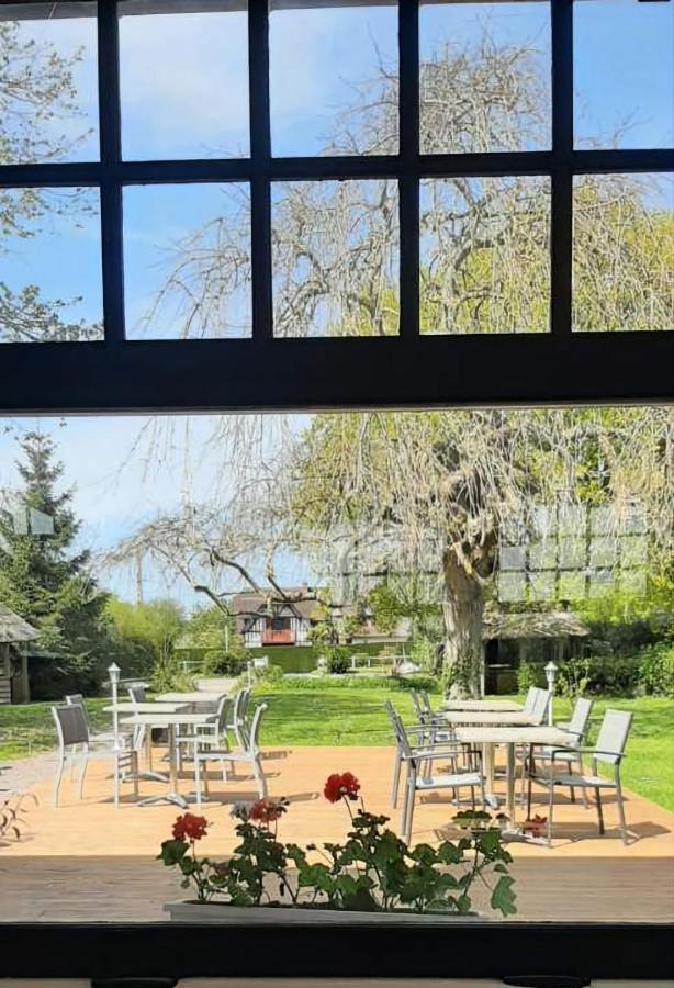 Logis Auberge Des Aulnettes Herouville-Saint-Clair Exterior photo