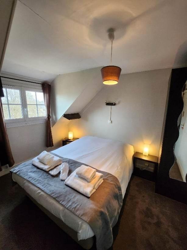 Logis Auberge Des Aulnettes Herouville-Saint-Clair Exterior photo